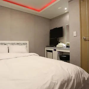 2* Hotel Myeongdong Top